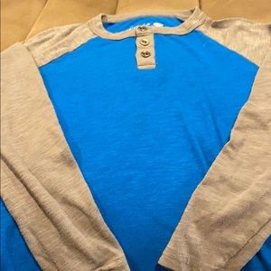 4/$25🌟🌟Long sleeve T-shirt